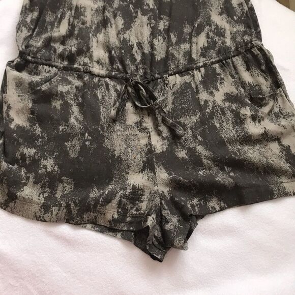 Lush Romper M Black Gray Women - Picture 6 of 8